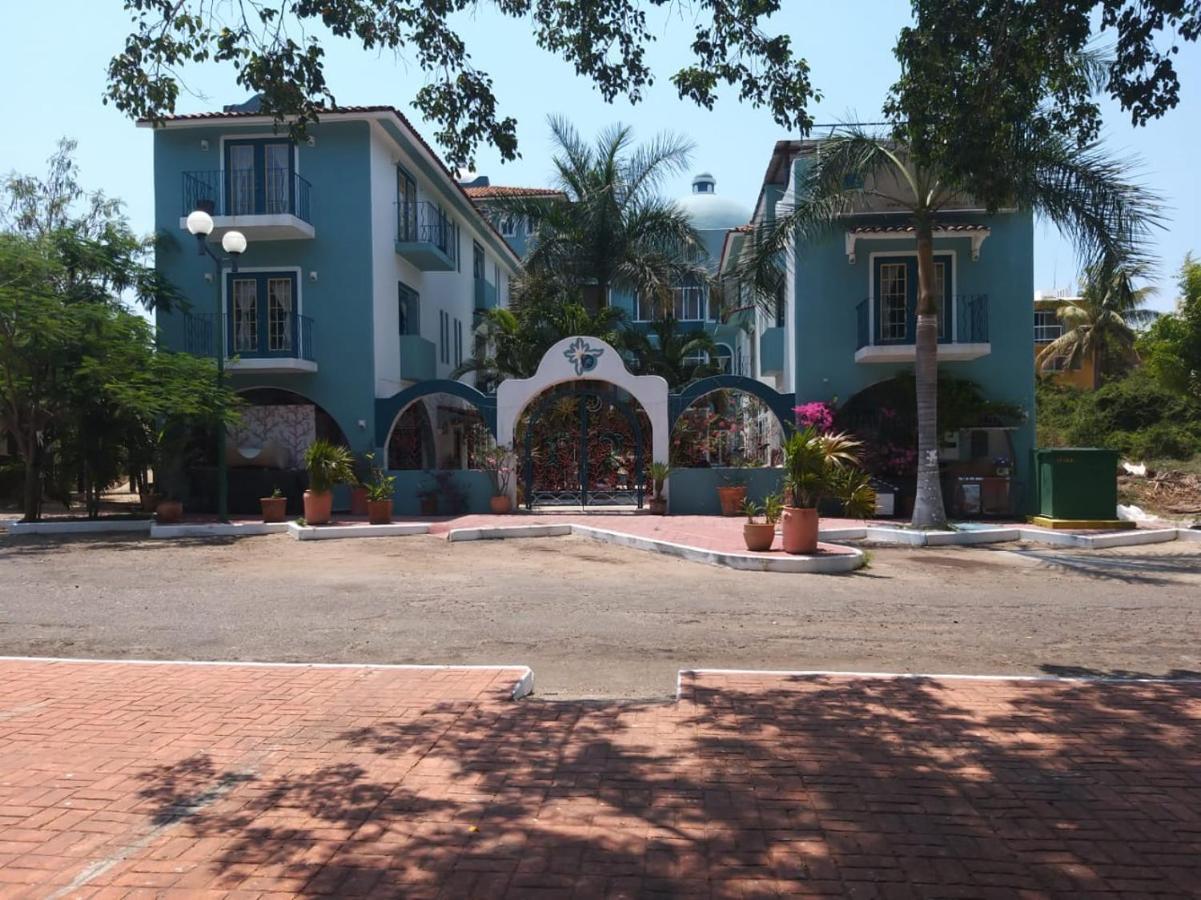 Delphinus Inn Santa Cruz Huatulco Ngoại thất bức ảnh